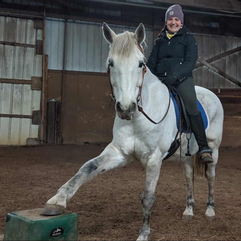 Just myself! 🐈💐♏️